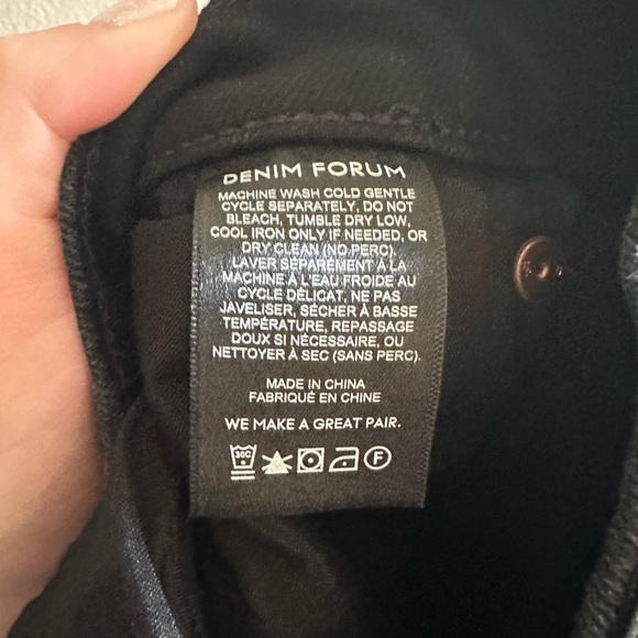 Aritzia Denim Forum Black Button Fly ‘The Yoko Bermuda Short’ size 28 EUC - Picture 10 of 11